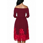Női ruha Coleta applikációval - burgundy